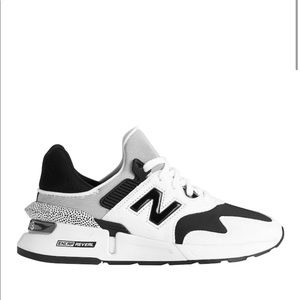New Balance 997 sport sneakers sz 10